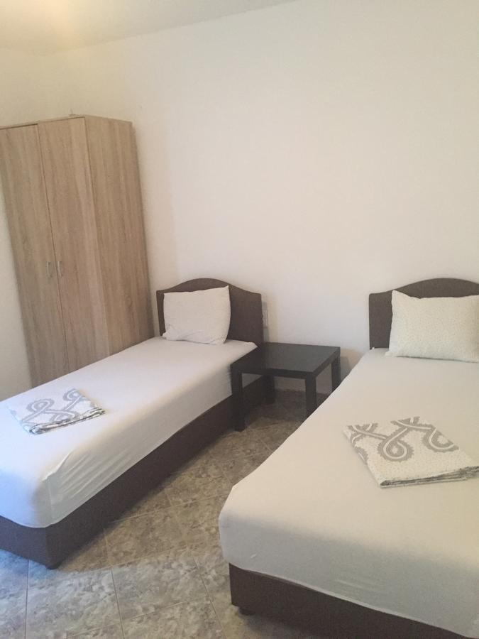 Dk Apartmani Dobra Voda Exterior photo