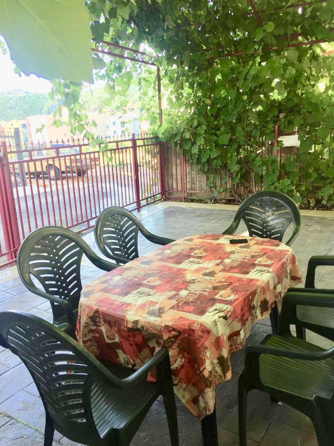 Dk Apartmani Dobra Voda Exterior photo