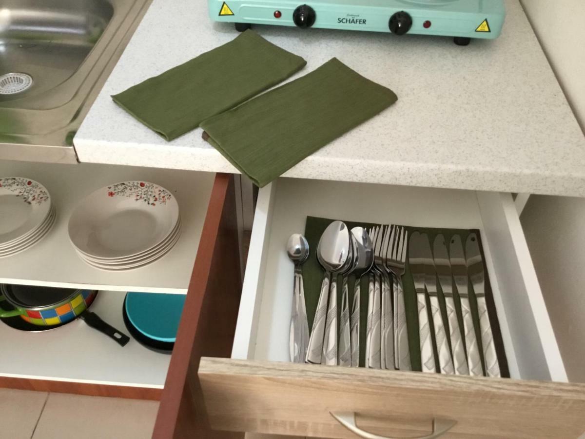 Dk Apartmani Dobra Voda Exterior photo